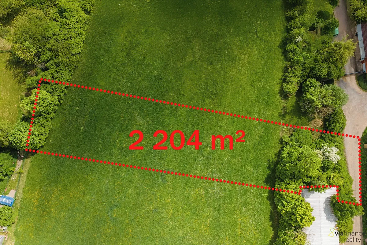 Prodej stavebního pozemku 2204 m²
